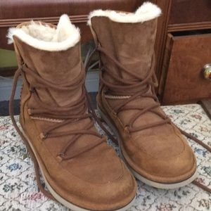 UGG Boot - size 8
